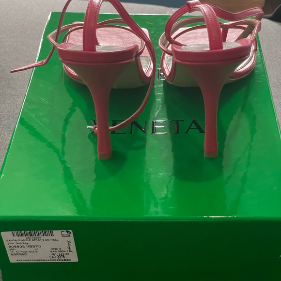 Bottega Veneta stretch strap sandal - Picture 4 of 7